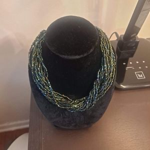 Green statement necklace